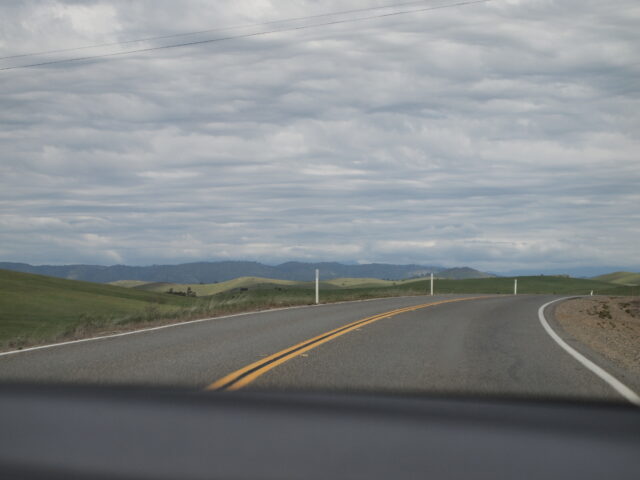 前往優勝美地國家公園的路中