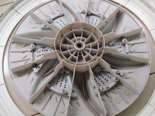 洗衣機洗完有黑點