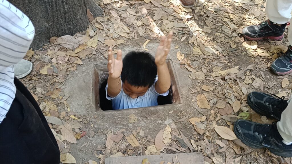 滑入古芝地道隱形入口特寫